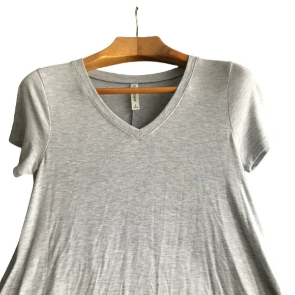 Zenana Premium Grey Stretch V-neck Pocket Tunic - Picture 4 of 9